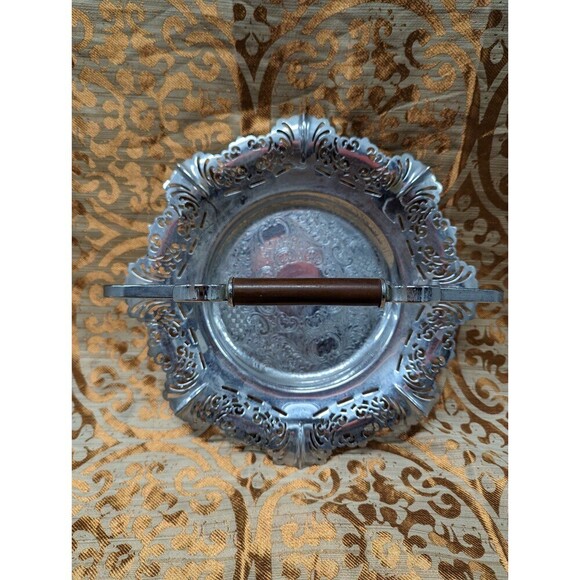 Farber Bros Krome kraft Silver Cake tray with wooden handle - Picture 2 of 6